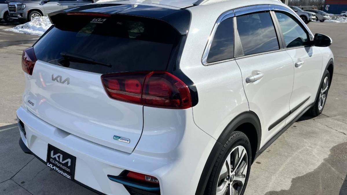 2022 Kia NIRO EV KNDCC3LG6N5122368