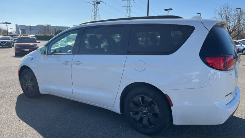 2019 Chrysler Pacifica 2C4RC1L77KR551189