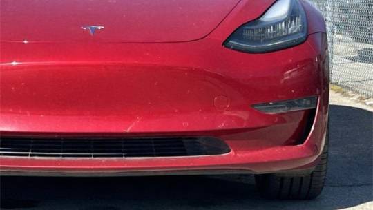 2018 Tesla Model 3 5YJ3E1EA6JF024621