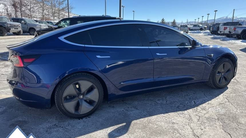 2019 Tesla Model 3 5YJ3E1EA9KF190391