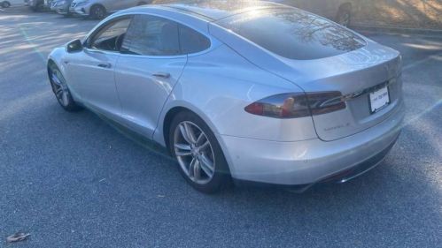 2015 Tesla Model S 5YJSA1H19FF081471