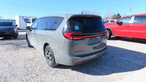 2022 Chrysler Pacifica 2C4RC1L75NR173555