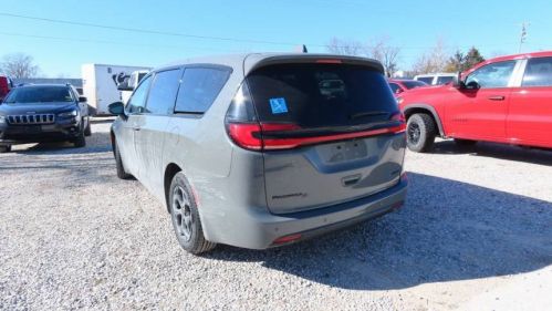 2022 Chrysler Pacifica 2C4RC1L75NR173555