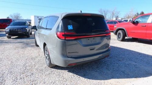 2022 Chrysler Pacifica 2C4RC1L75NR173555