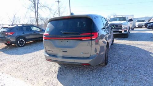 2022 Chrysler Pacifica 2C4RC1L75NR173555