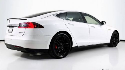 2015 Tesla Model S 5YJSA1H41FF097366