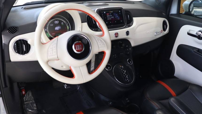 2017 Fiat 500e 3C3CFFGE5HT704553