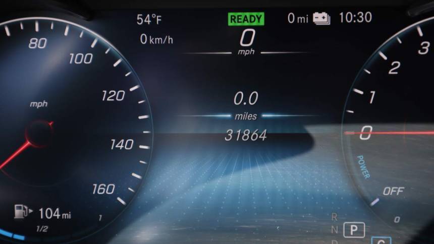 2020 Mercedes GLC 350e 4MATIC - Images - 10