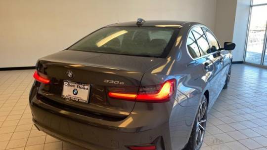 2021 BMW 3 Series - Images - 3