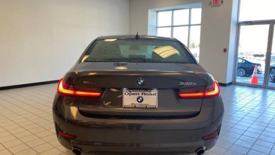2021 BMW 3 Series - Images - 4