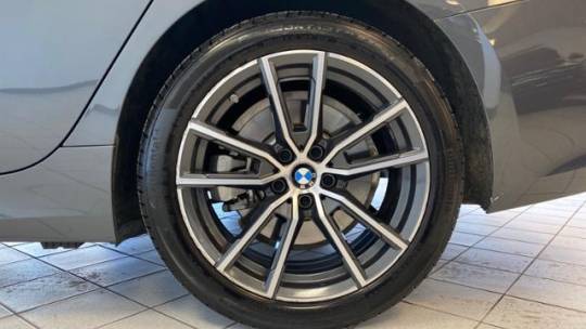 2021 BMW 3 Series - Images - 9
