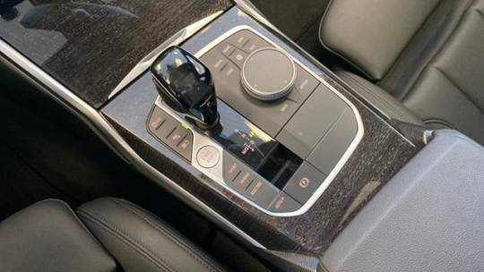 2021 BMW 3 Series - Images - 29