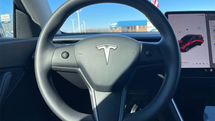 2020 Tesla Model Y 5YJYGDEFXLF018594