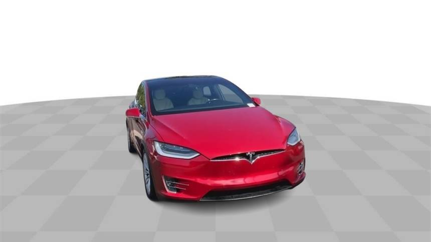 2019 Tesla Model X 5YJXCDE24KF211536