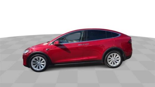 2019 Tesla Model X 5YJXCDE24KF211536