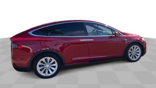 2019 Tesla Model X 5YJXCDE24KF211536