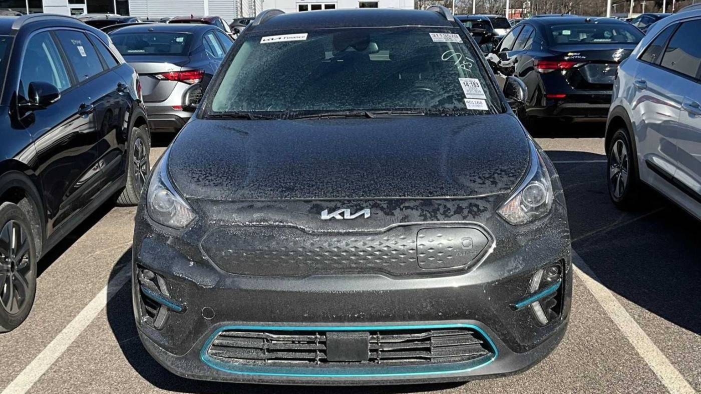 2022 Kia NIRO EV KNDCC3LG9N5135521