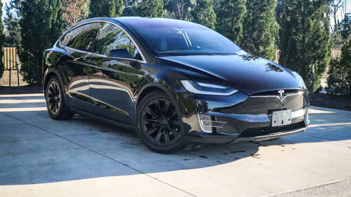 2016 Tesla Model X 5YJXCBE2XGF018805