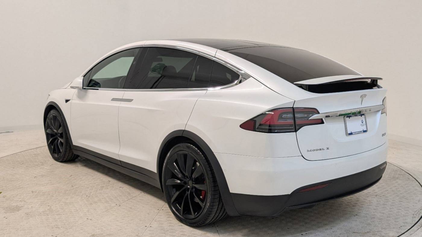 2019 Tesla Model X 5YJXCBE40KF144889