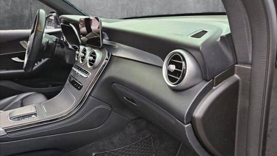 2020 Mercedes GLC 350e 4MATIC - Images - 20