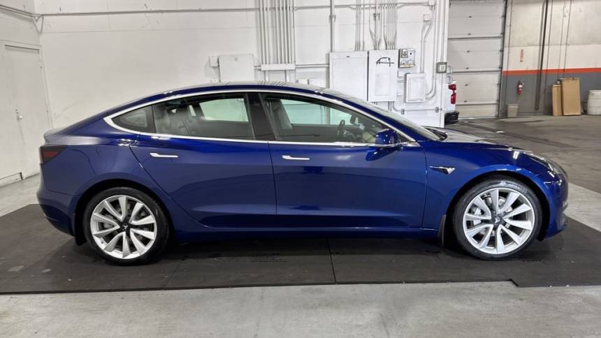 2019 Tesla Model 3 5YJ3E1EBXKF433893