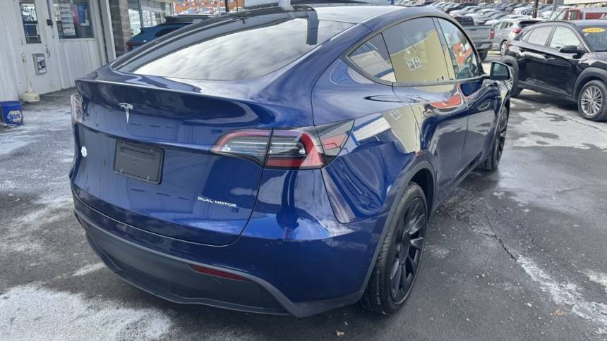 2021 Tesla Model Y 5YJYGAEE3MF285213