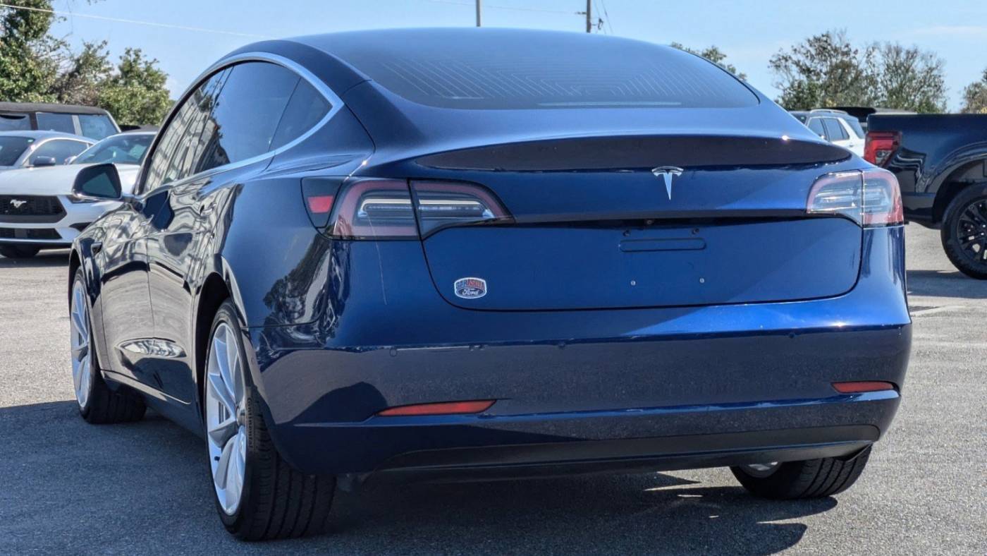 2018 Tesla Model 3 5YJ3E1EA6JF118305