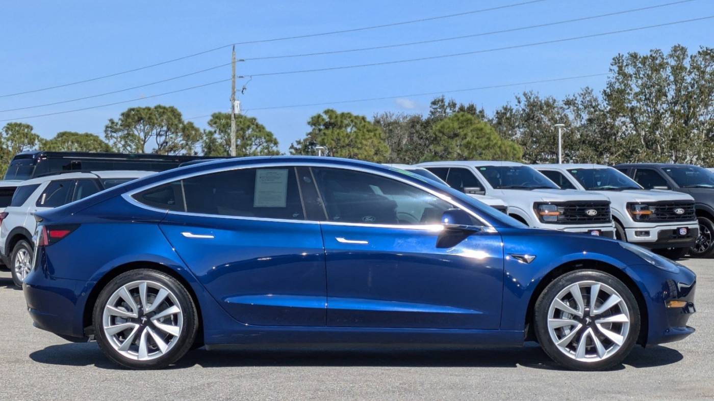 2018 Tesla Model 3 5YJ3E1EA6JF118305