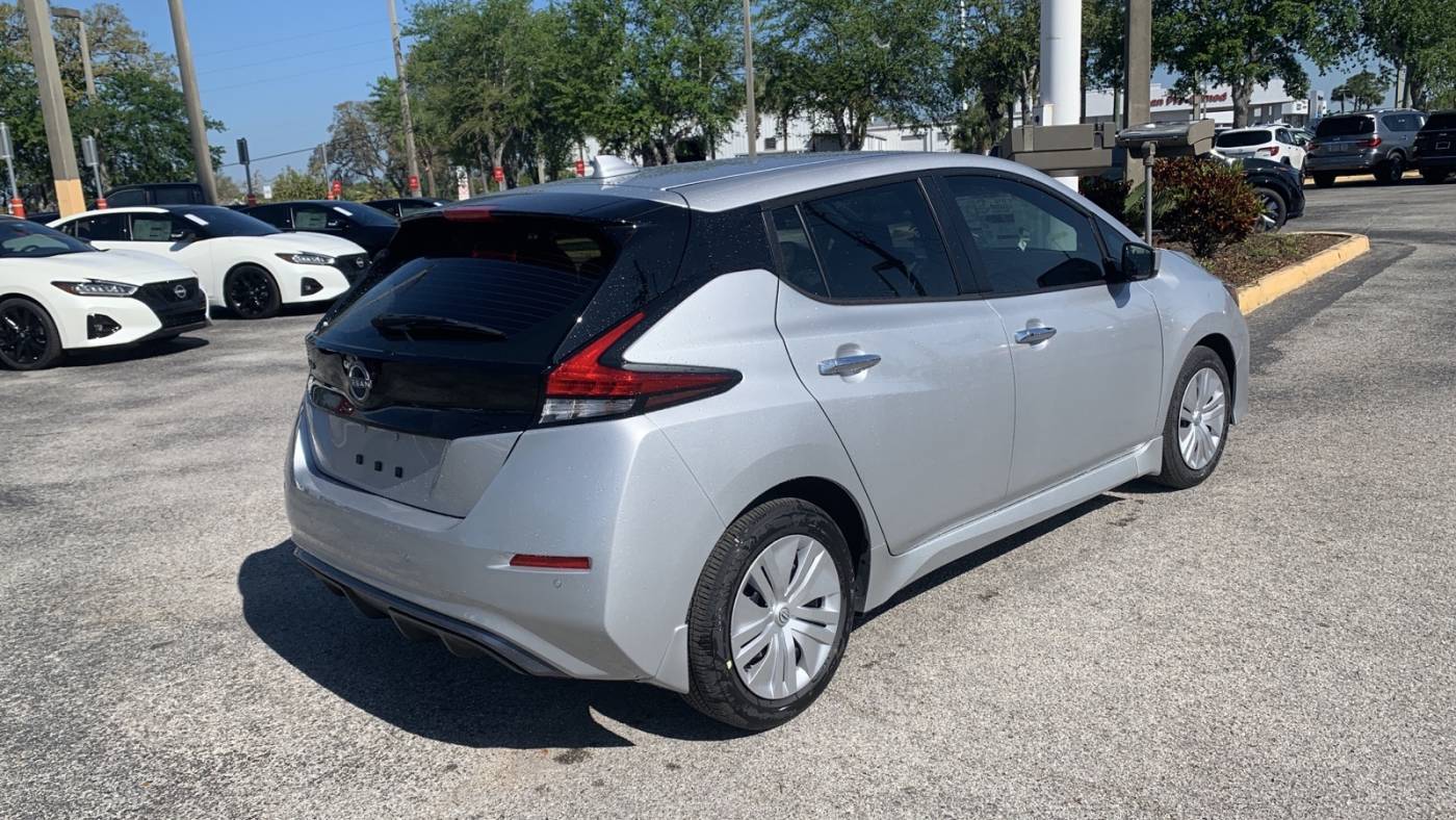 2023 Nissan LEAF 1N4AZ1BV8PC558749