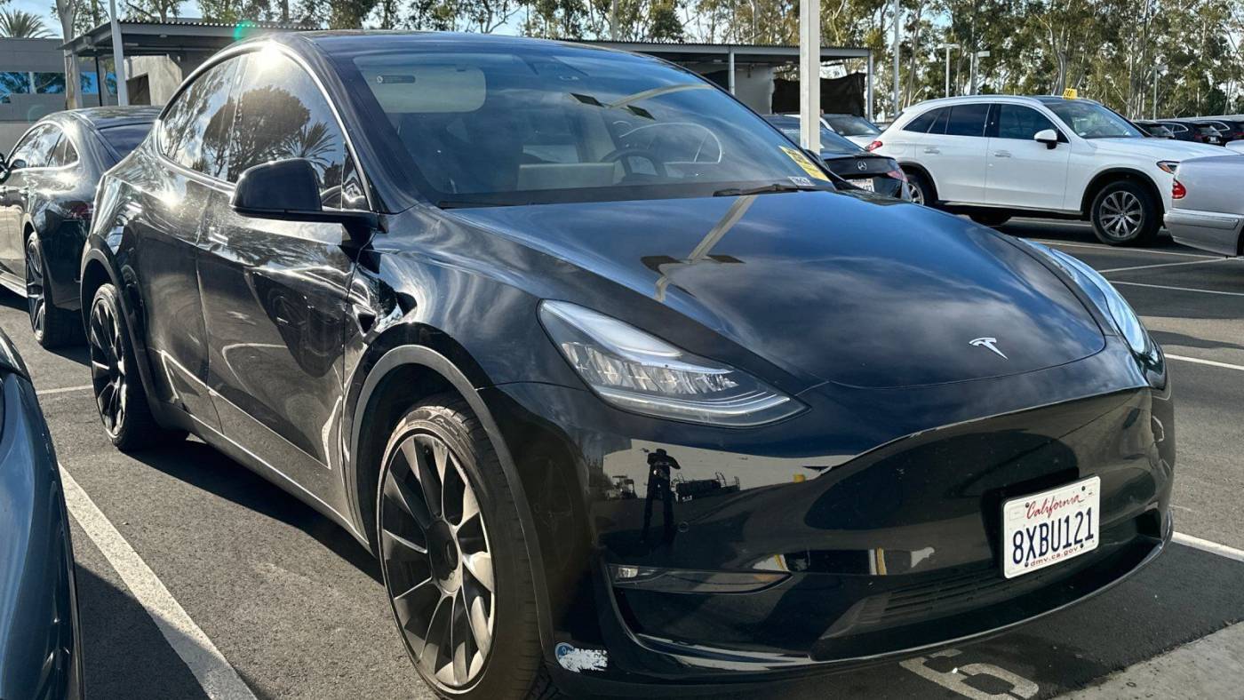 2021 Tesla Model Y 5YJYGDEE8MF217247