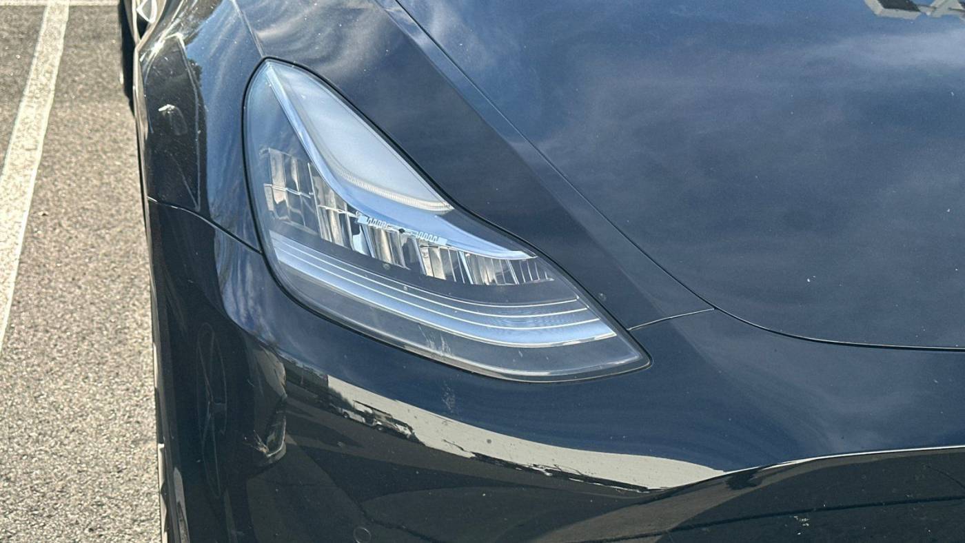 2021 Tesla Model Y 5YJYGDEE8MF217247