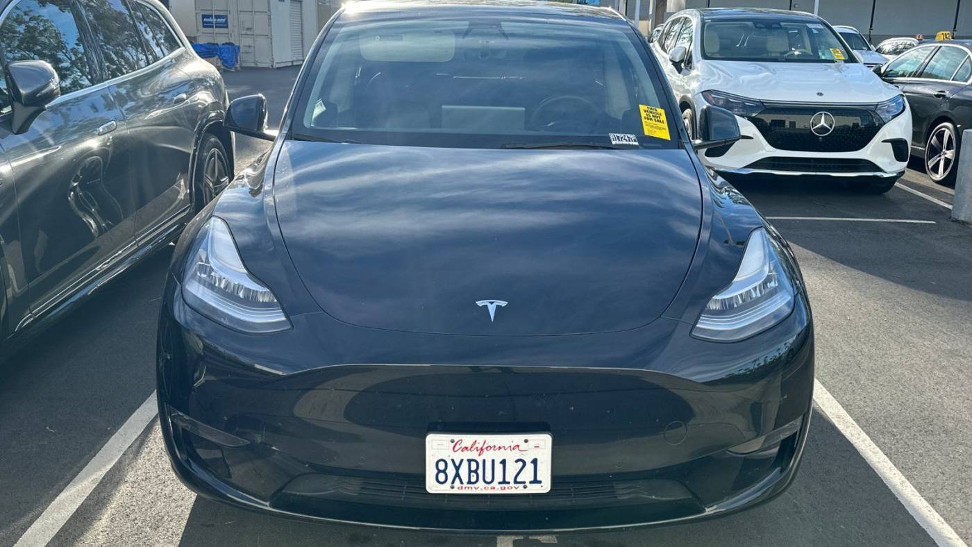 2021 Tesla Model Y 5YJYGDEE8MF217247