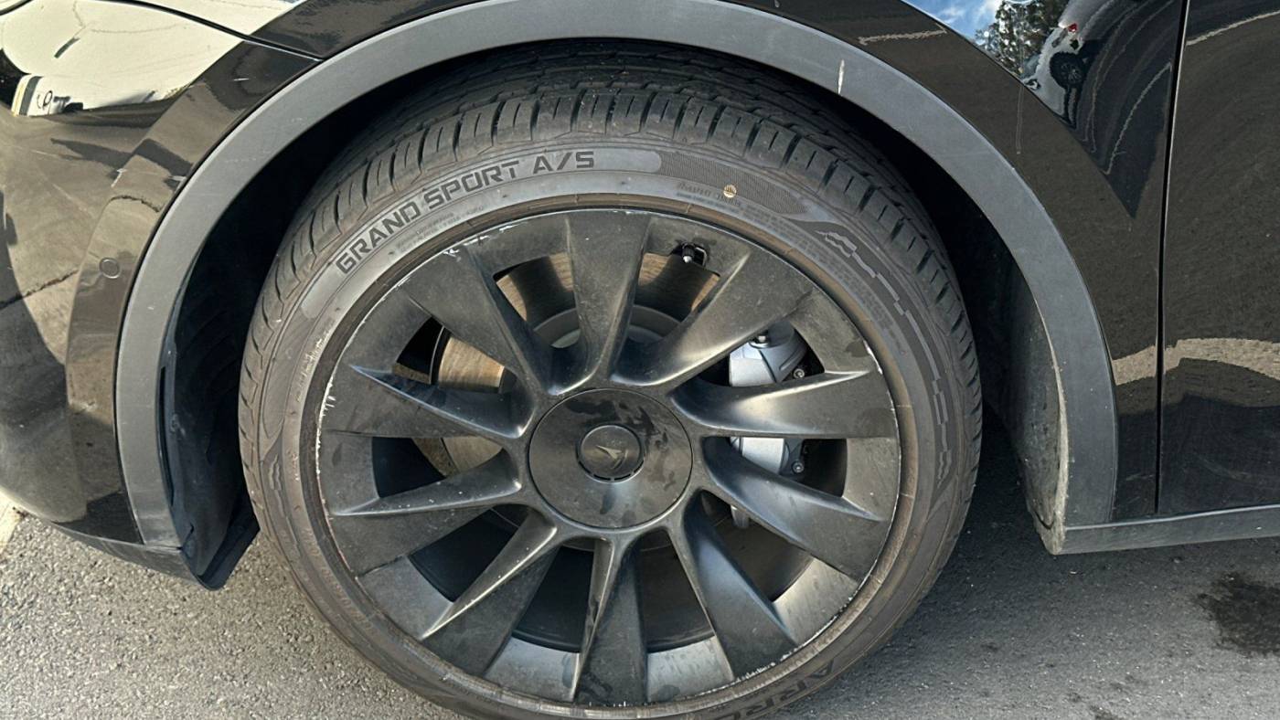 2021 Tesla Model Y 5YJYGDEE8MF217247