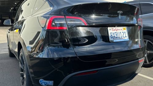 2021 Tesla Model Y 5YJYGDEE8MF217247