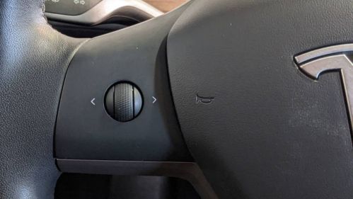 2021 Tesla Model Y 5YJYGDEE8MF065051