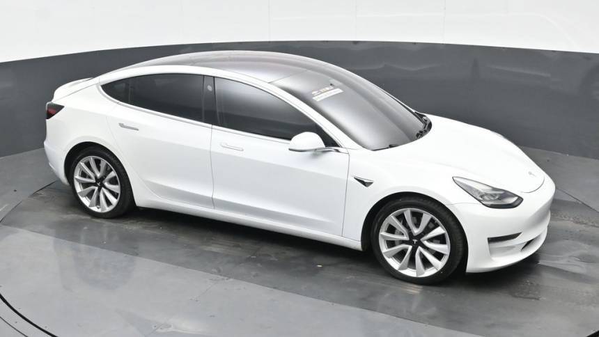 2018 Tesla Model 3 5YJ3E1EB4JF067525
