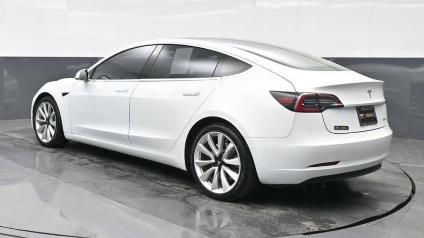 2018 Tesla Model 3 5YJ3E1EB4JF067525