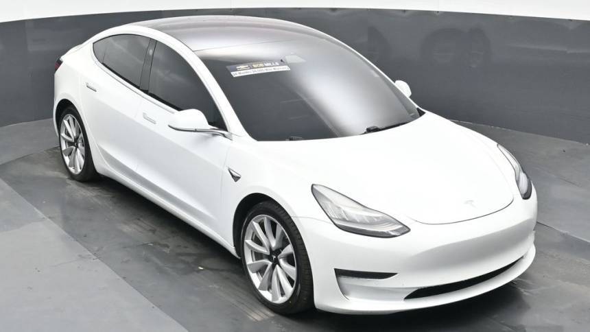 2018 Tesla Model 3 5YJ3E1EB4JF067525