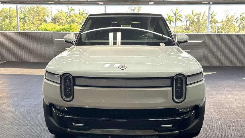 2023 Rivian R1S 7PDSGABA7PN024432