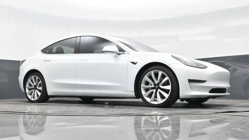 2018 Tesla Model 3 5YJ3E1EB4JF067525