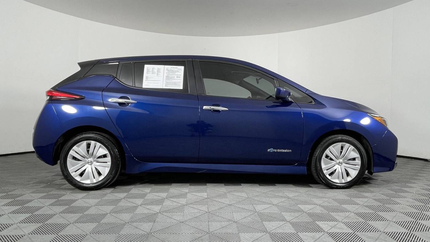 2019 Nissan LEAF 1N4AZ1CP6KC305695