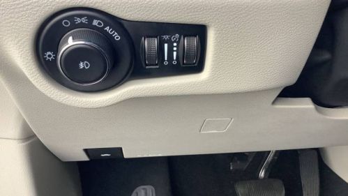 2023 Chrysler Pacifica 2C4RC1L79PR551377