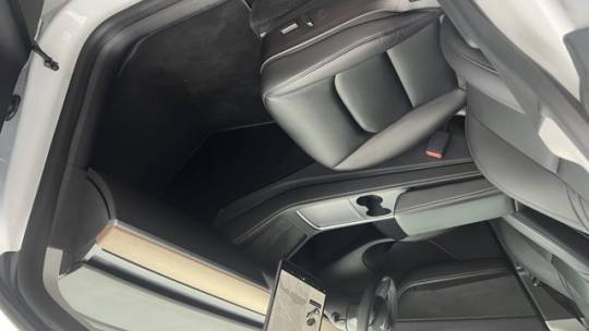 2021 Tesla Model Y 5YJYGDEE0MF218828