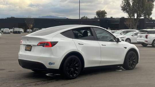 2021 Tesla Model Y 5YJYGDEE0MF218828