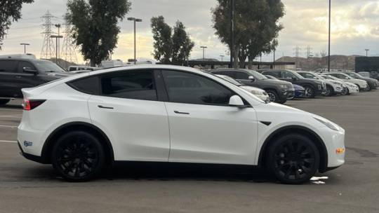 2021 Tesla Model Y 5YJYGDEE0MF218828