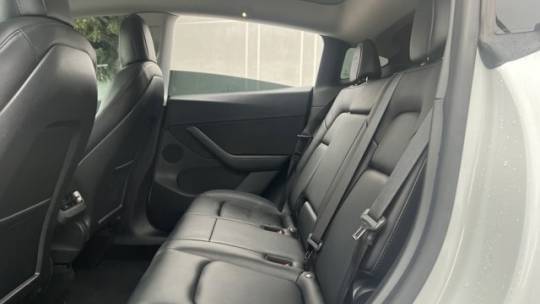 2021 Tesla Model Y 5YJYGDEE0MF218828
