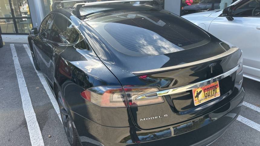 2014 Tesla Model S 5YJSA1H19EFP44651