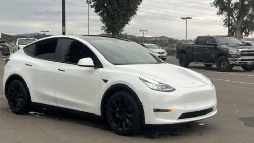 2021 Tesla Model Y 5YJYGDEE0MF218828