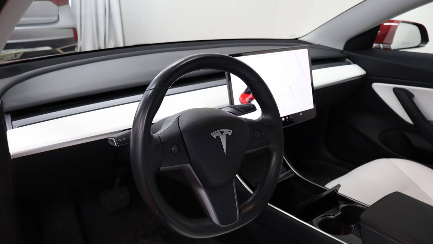 2018 Tesla Model 3 5YJ3E1EB0JF085875