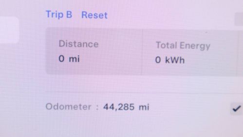 2018 Tesla Model 3 5YJ3E1EB0JF085875